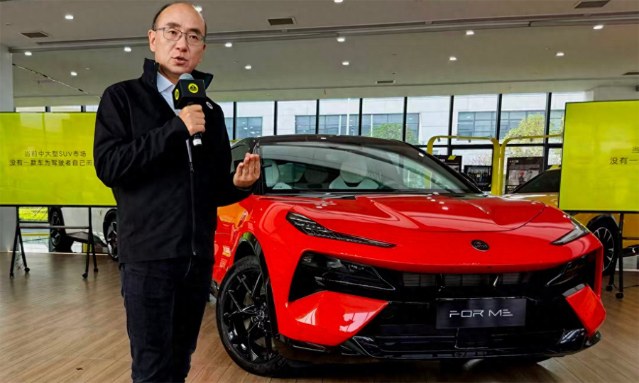 CEO của Lotus chê xe thể thao nặng hơn 1,8 tấn là ‘tầm thường’