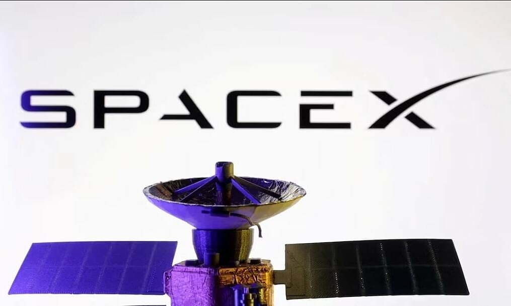 Tham vọng xây trung tâm dữ liệu vũ trụ của Musk khó thành