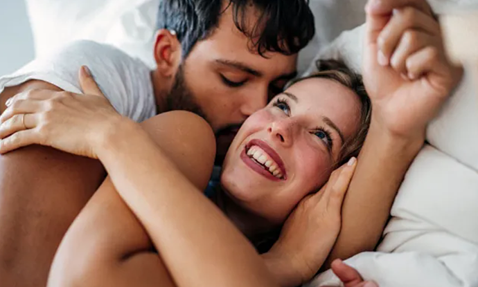 Điều phụ nữ mong đợi ở chồng khi gần gũi